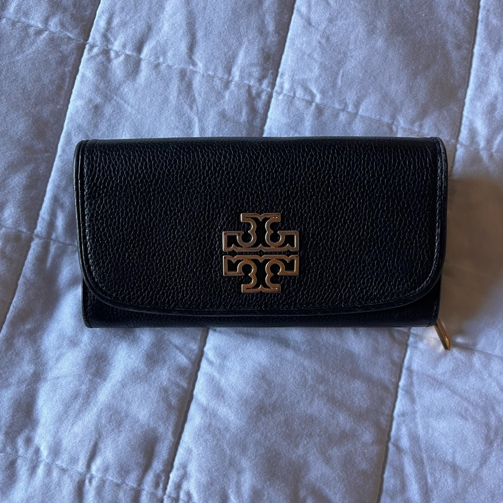 Tory Burch wallet